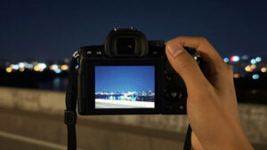 Kamera-Mirrorless-Murah-Untuk-Pemula-Review-Hasil-Foto-Malam-Hari-Tanpa-Flash